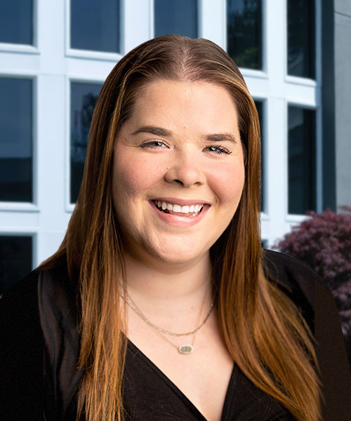 Nicole Peluso Client Service Associate - Financial Planning